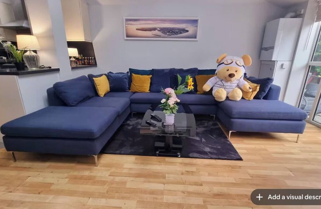 5-Bed Home with Cinema, F1 Racing SIM, BBQ, Garden