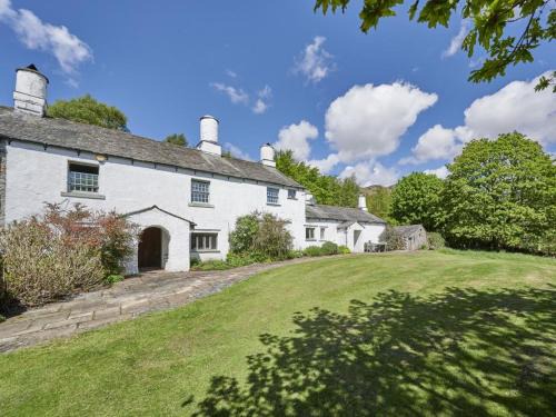 5 Bed in Eskdale SZ259