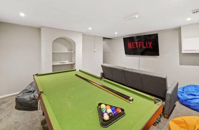 5 Bed Townhouse~Long Stay Discount~Cinema Room~Wifi