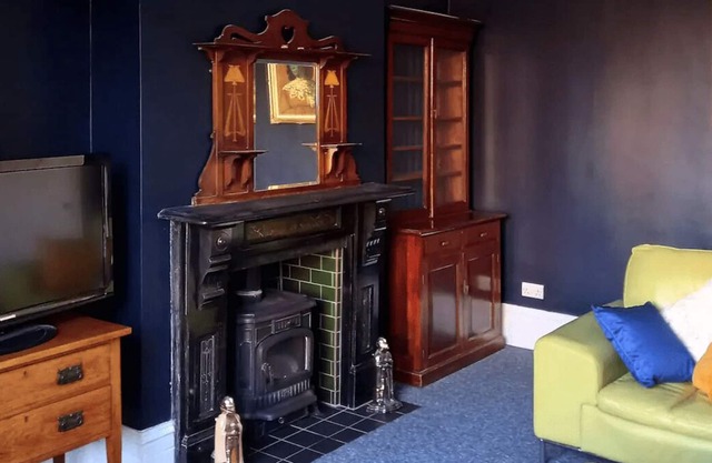 5 Bed Victorian House in Bexhill-on-Sea (pet-friendly)