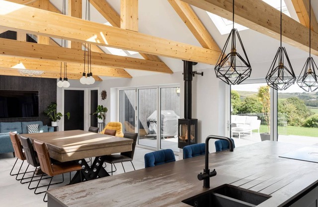 5 bedroom accommodation in Crowntown, near Helston