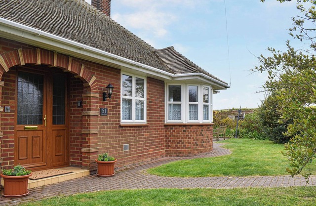Beautiful tucked away property close to the town and beach.
