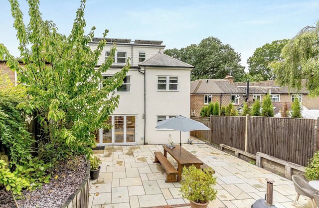 5 bedroom accommodation in Bexhill-on-Sea