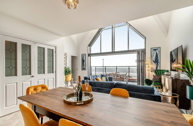 5 bedroom accommodation in Bridlington