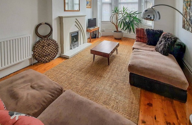 5 bedroom accommodation in Anfield, near Liverpool
