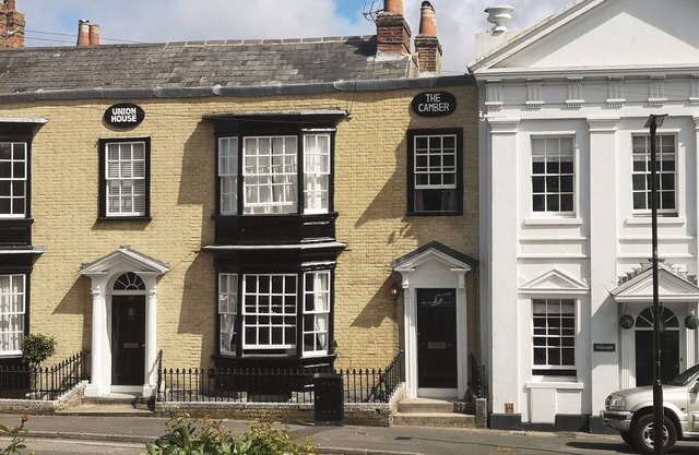 5 bedroom accommodation in Cowes