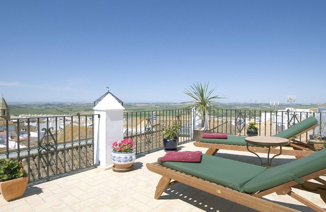 Andaluz Patio House 5 chambres, piscine privée, vue sur la mer, peut accueillir jusqu'à 12 personnes