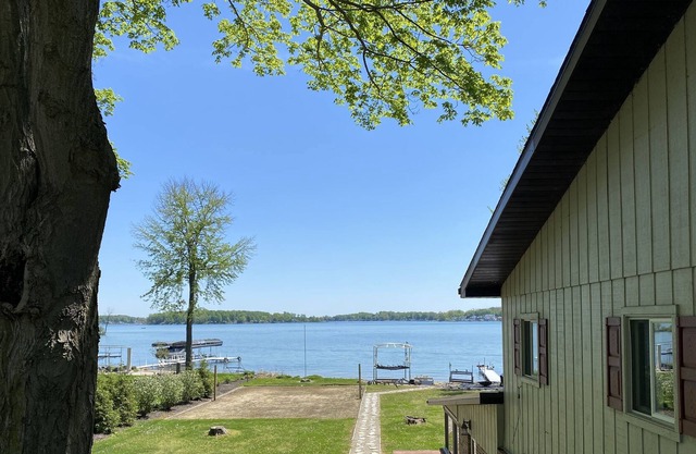 5 Bedroom Diamond Lake getaway!
