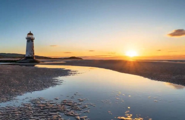 5-Bedroom Family Holiday Home | Sleeps 7 | Garden Parking Pet Friendly | North Wales