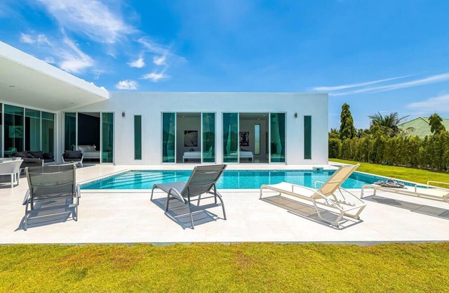 5 Bedroom Modern Pool Villa! (KH-A7)