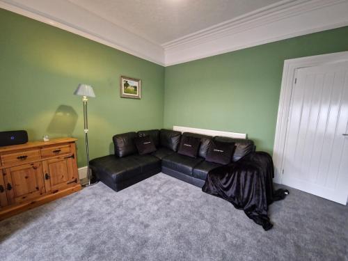5 Bedroom semi detached home with off road parking