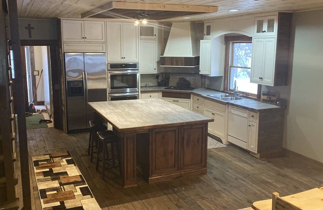 5 chambres TRÈS SPACIEUX maison rustique lac