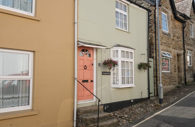 5 Bodmin Hill, LOSTWITHIEL