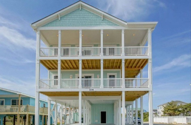 5 chambres 4. 5 salles de bains, 2e rangée, accès direct à la plage avec piscine, ascenseur pour 12 personnes