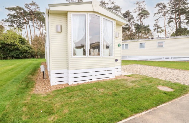5, Foxburrow Hang, BELTON, NORFOLK
