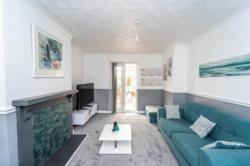 5 Guests - Pet Friendly - 3 Bedroom House