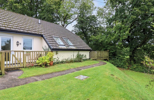 5 LAKEVIEW RISE, pet friendly, with pool in Hatherleigh