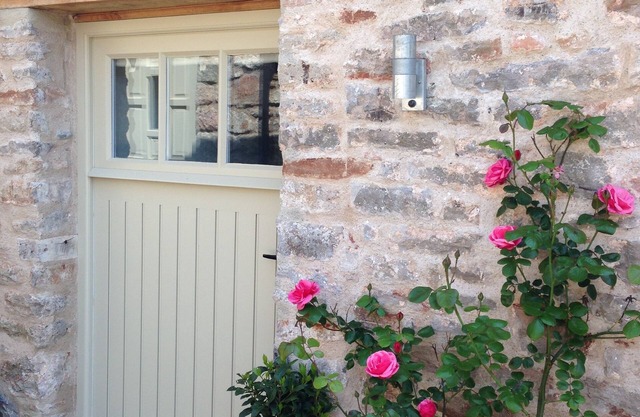 5 * Luxury Coach House, n ° Wells. Village paisible idyllique. Marchez jusqu'à un pub proche