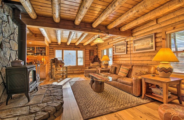 NOUVEAU! Cabine personnalisée avec terrasse privée, 5 mi à la randonnée!