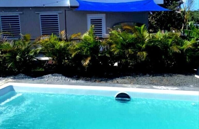 5 min from 7 seas, 2 min from Hotel El Conquistador Golf course w/prívate Pool
