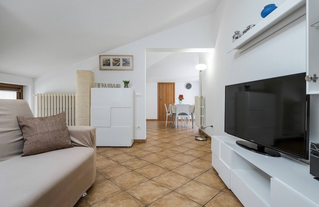 Appartement 'Charme Of Butterfly' avec jardin partagé, Wi-Fi et climatisation
