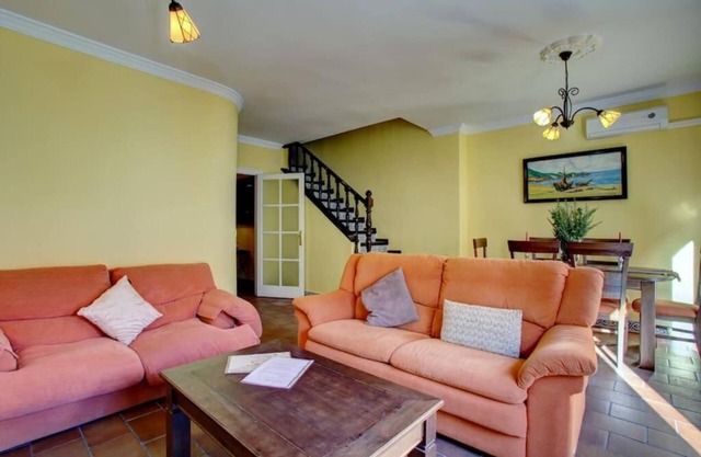 5 minutes from the New Bridge! Ronda house ideal for groups and families