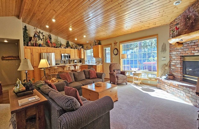 5 Modoc-Sunriver, Oregon: Jacuzzi, BBQ, WiFi, Aquatics SHARC, Tubing Hill, Mt. Bachelor, Golf, Deschutes River, Tennis, Pistes cyclables