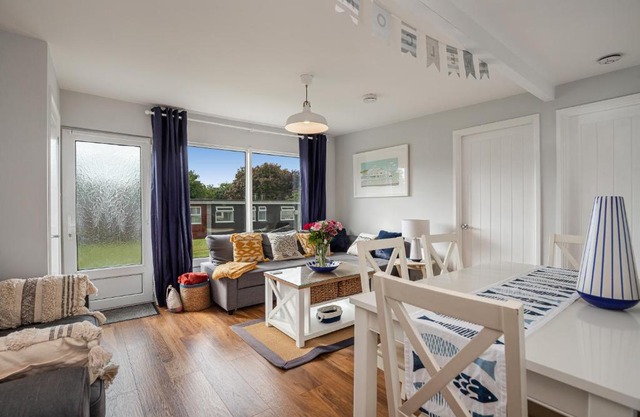 5 Norton Park