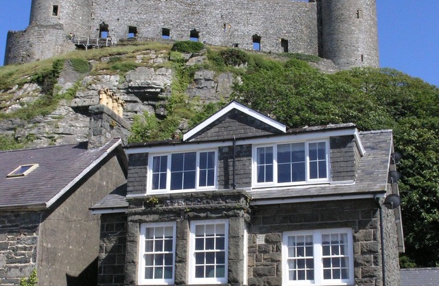 5 * bien à Harlech est situé au pied du château pour 12 personnes