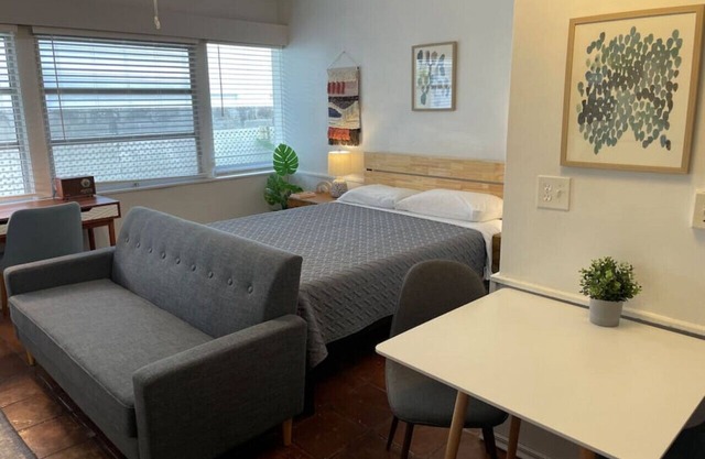 5 · Seaside Artisan Apartment *Dog Friendly* 5