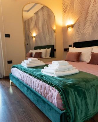 5 Sensi - Vasca Idromassaggio, Terrazzo, Fibra Ultraveloce, Parcheggio Coperto su Richiesta