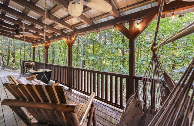 5% Snr/Mltry Discount! King Beds, Theater, Hot Tub, XBox, Fireplace
