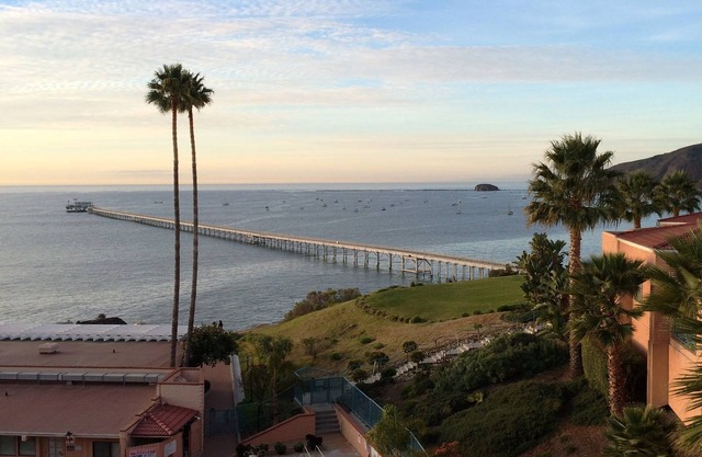 5-Star Location over Avila Beach with fitness room, WiFi, Bbq Piers Golf Course