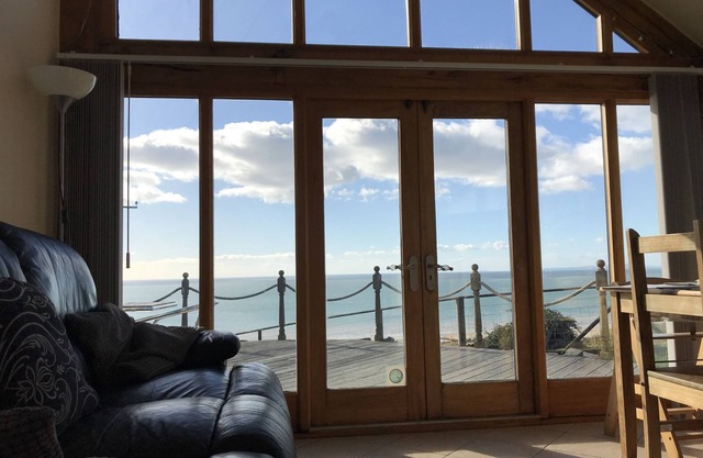Penty Buwch Holiday Barn surplombant la mer