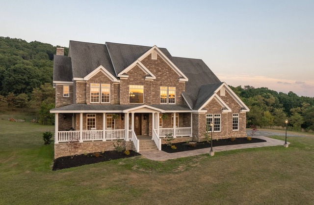 5 -Star Luxury Mountain Getaway - Grandview Lodge