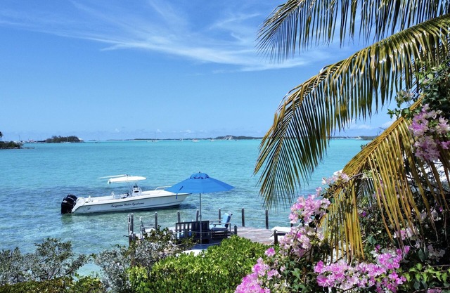 VILLA OCEANFRONT 5 ÉTOILES FÉVRIÉE, Y COMPRIS LA MARINA SLIP!