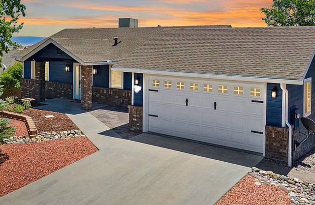 5 star resort home, 3 bdr, 3 bath, amazing views, tennis court/pickle ball park
