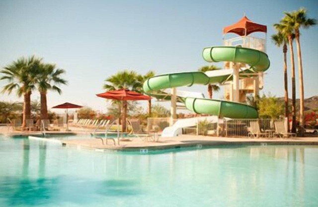 Entraînement de printemps dans un complexe hôtelier 5 étoiles près du complexe sportif de Peoria Piscines et spas incroyables