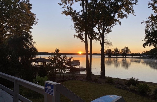 Family Friendly Lake House on Lake Murray