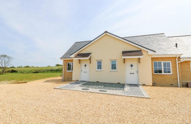 5 Yarmouth Cottages