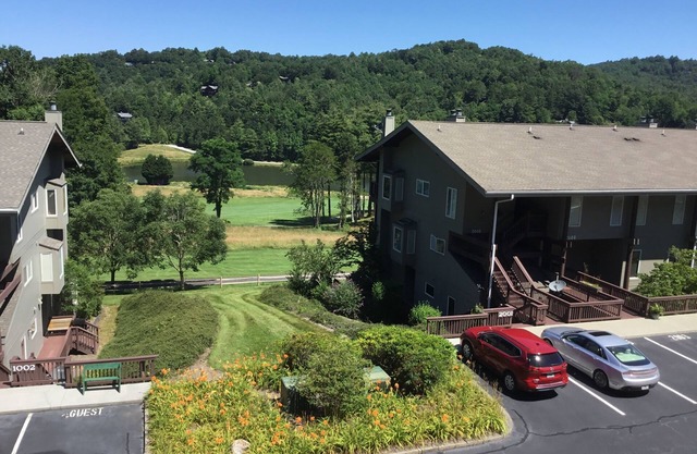 "5005" Valley View Condo Located Inside Sky Valley Booking Monthly Rentals Now!
