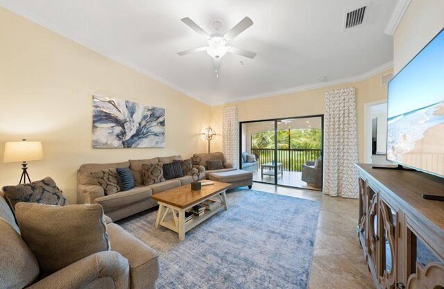 5026 Bonita National Condo