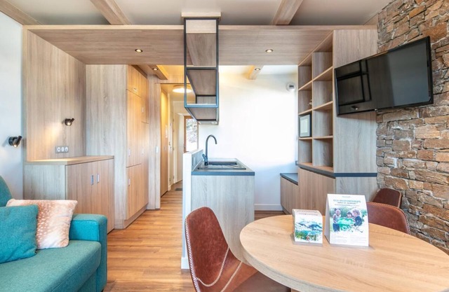 50m du centre station, balcon, parking, télévision, casier à ski, 27m², Valmorel
