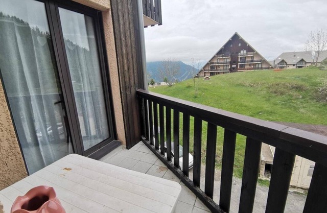 50m des commerces, 2ème étage, balcon, télévision, 24m², Réallon