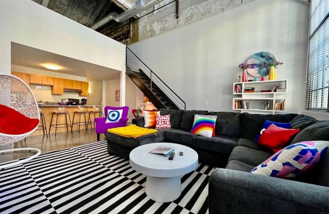 5109 Peters Cartridge Factory · ✪Kings Island Loft w/ Brewery, River, Bike trails✪