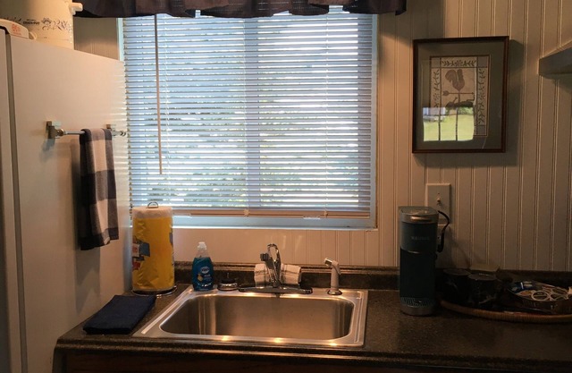 548 Cabin located on Ferndale Airstrip in park-like settingn