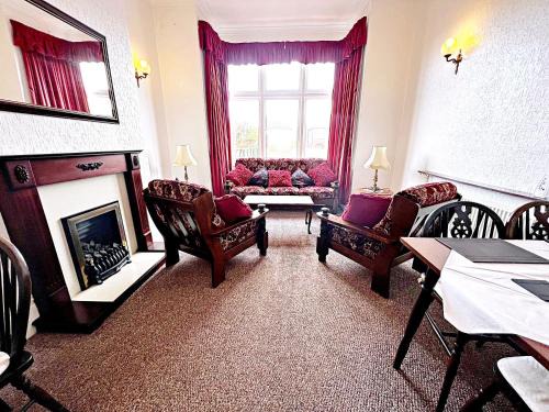 55 Clee Road, Cleethorpes Spacious Guest House by Sea