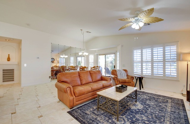 55 + Gilbert Home w/ Yard, Golf Course On-Site