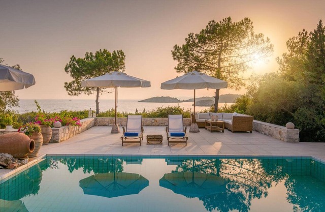 580m² Luxurious Seaside Residence in Syvota(14ppl)