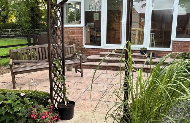 5A - A beautiful, contemporary and unique 1 bedroom property.